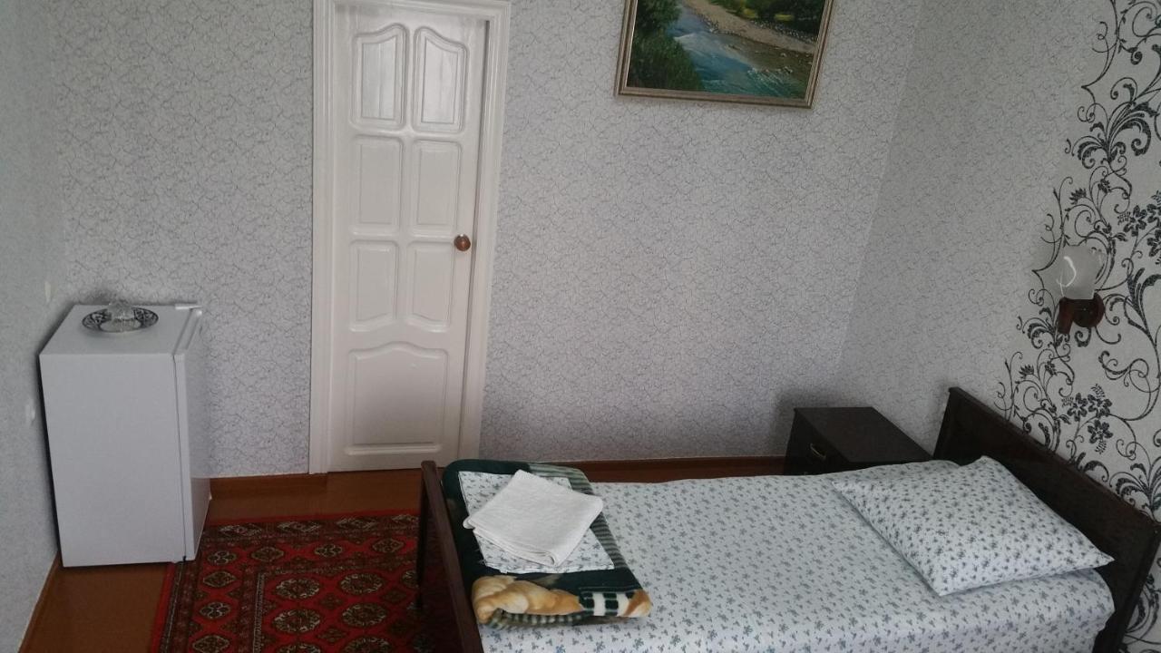 Gulnara Guesthouse Tasken Kültér fotó